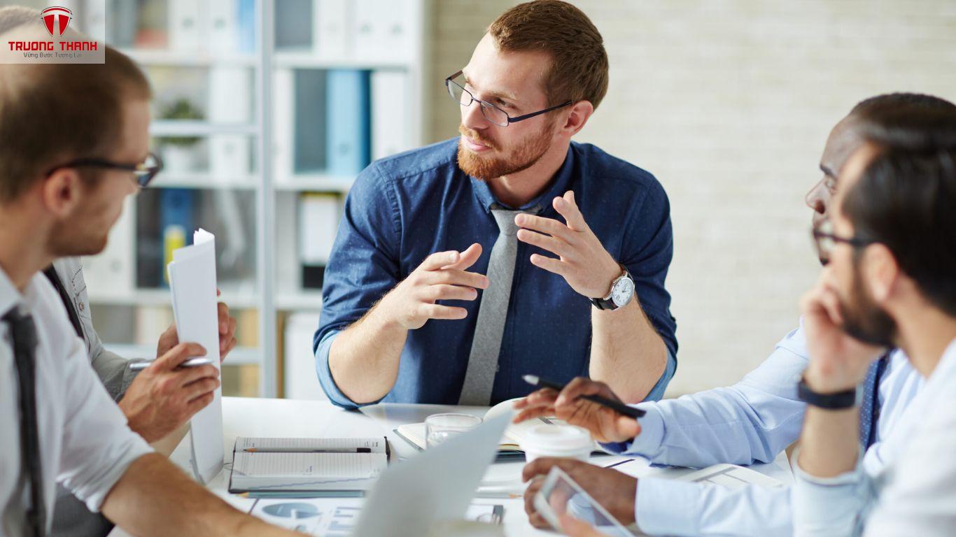 Tối Ưu Hóa Tài Chính Với Dịch Vụ Kế Toán Thuế Nhà Hàng Khách Sạn