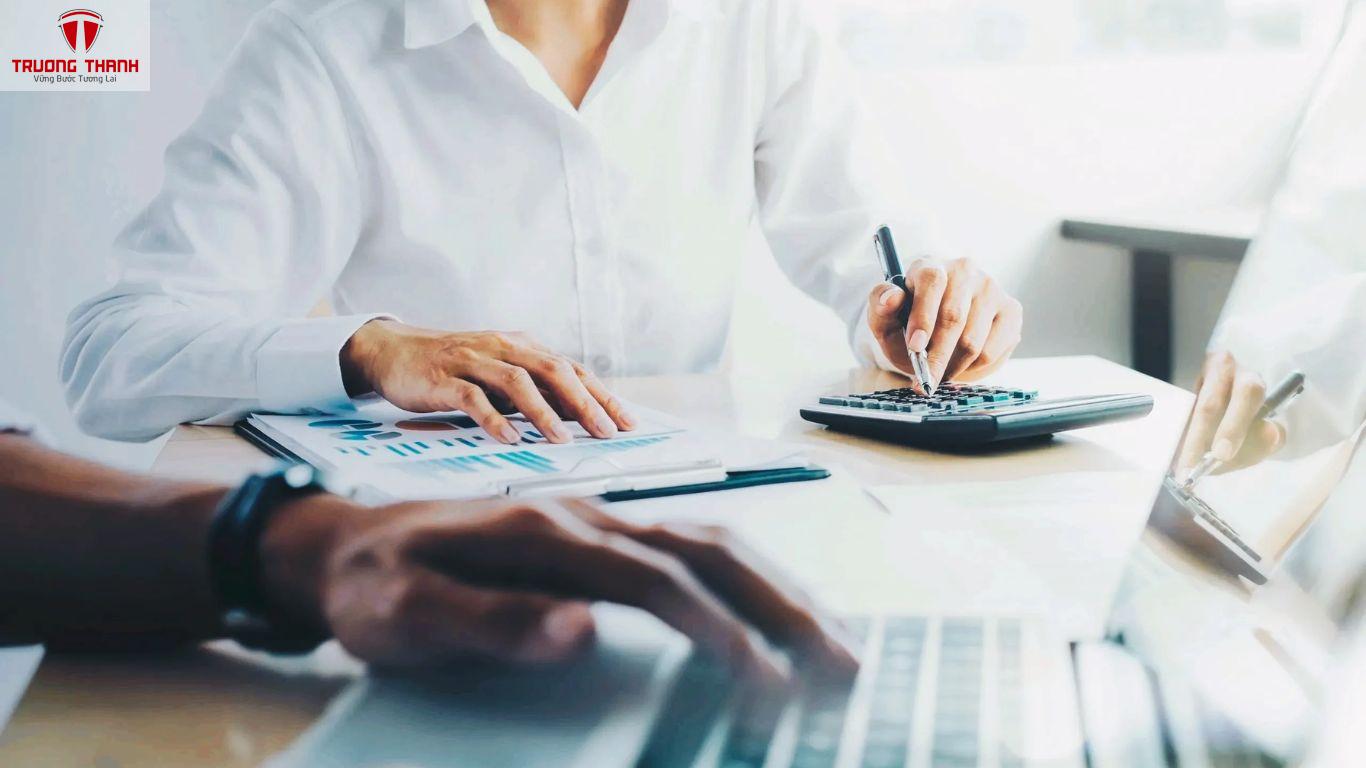 Tối Ưu Hóa Tài Chính Với Dịch Vụ Kế Toán Thuế Nhà Hàng Khách Sạn