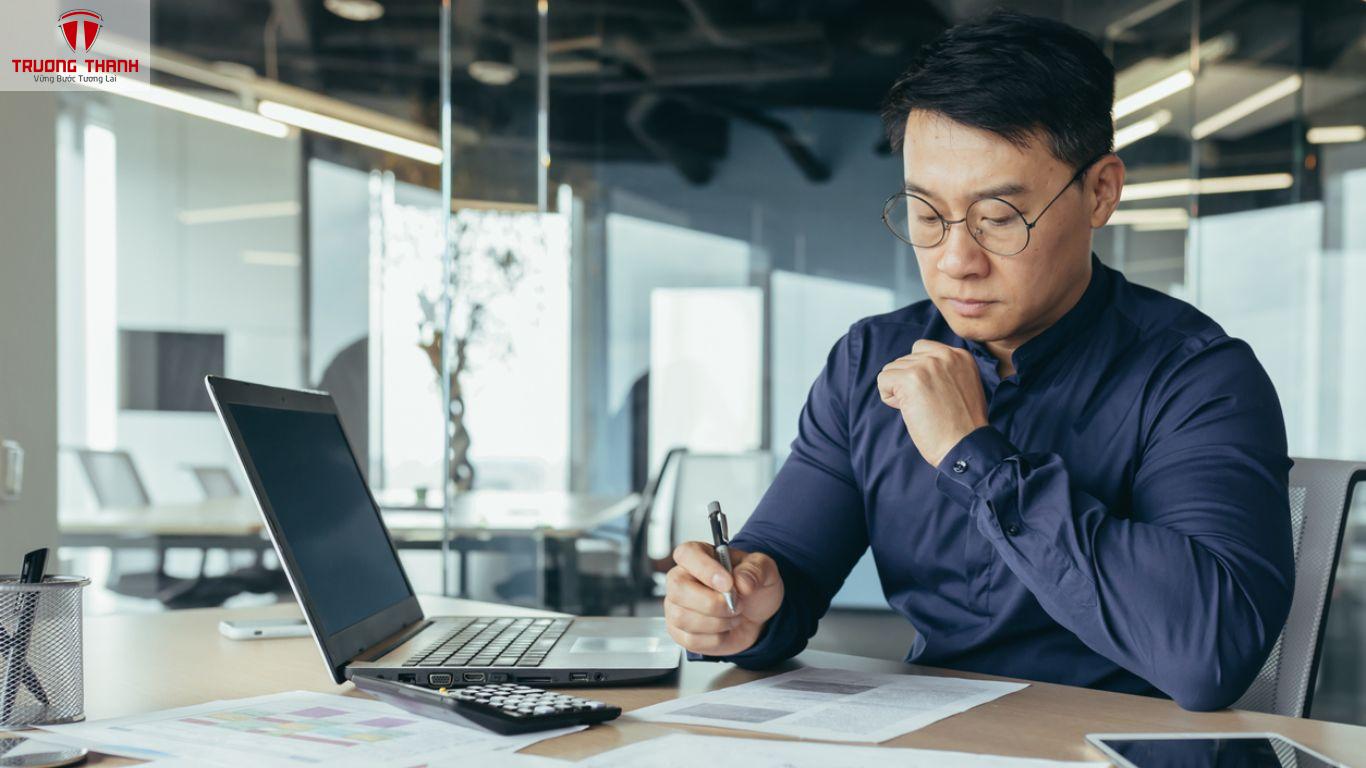 Đối Mặt Với Báo Cáo Tài Chính Phức Tạp Lời Khuyên Cho Kế Toán Viên 