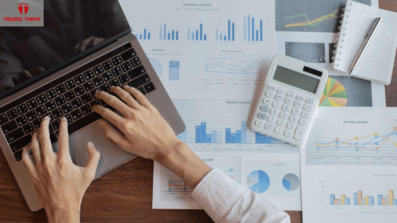 Đối Mặt Với Báo Cáo Tài Chính Phức Tạp Lời Khuyên Cho Kế Toán Viên 
