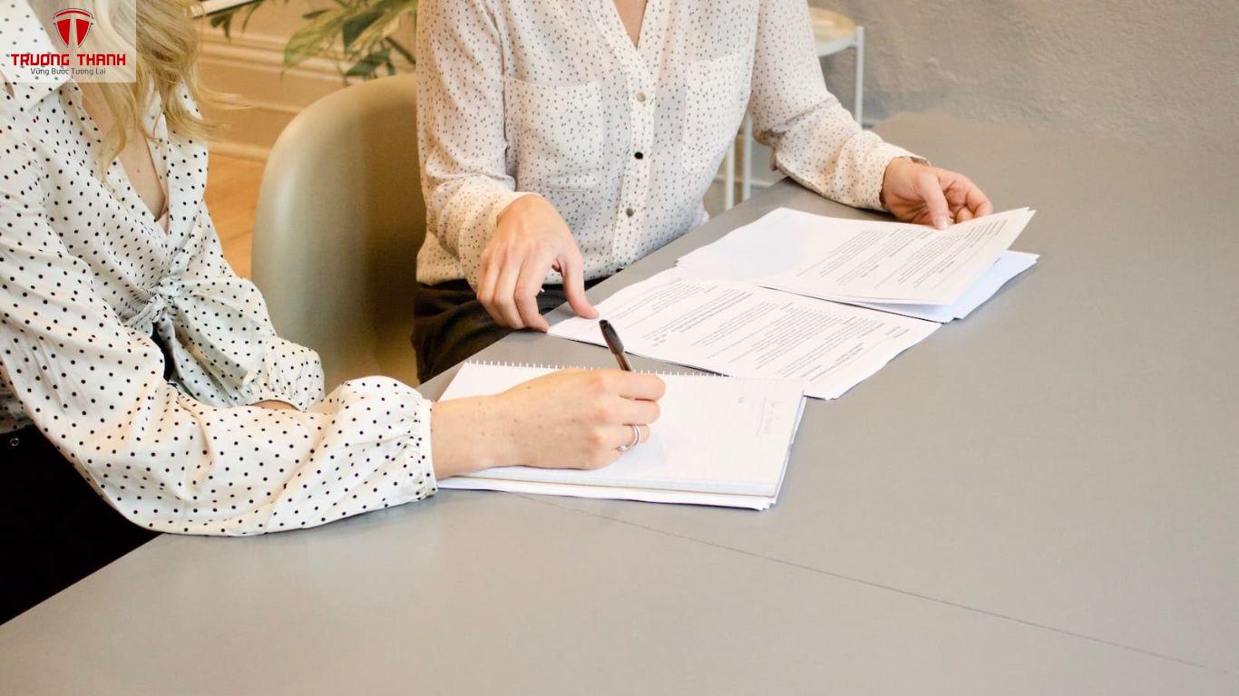 Kế Toán Trưởng Cần Lưu Ý Gì Khi Hỗ Trợ CEO Lập Tài Chính?