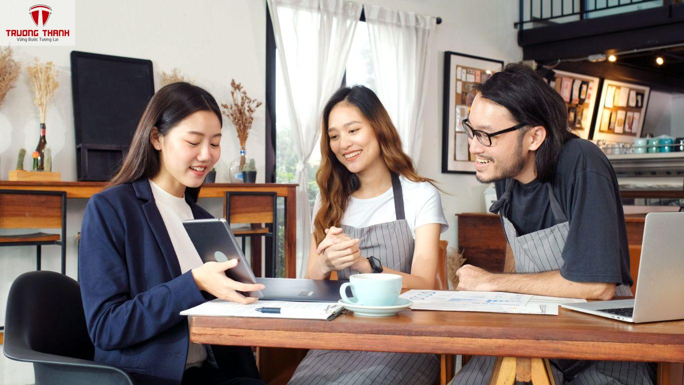 Hướng Dẫn Sử Dụng SMART Để Lập Kế Hoạch Tài Chính Hiệu Quả