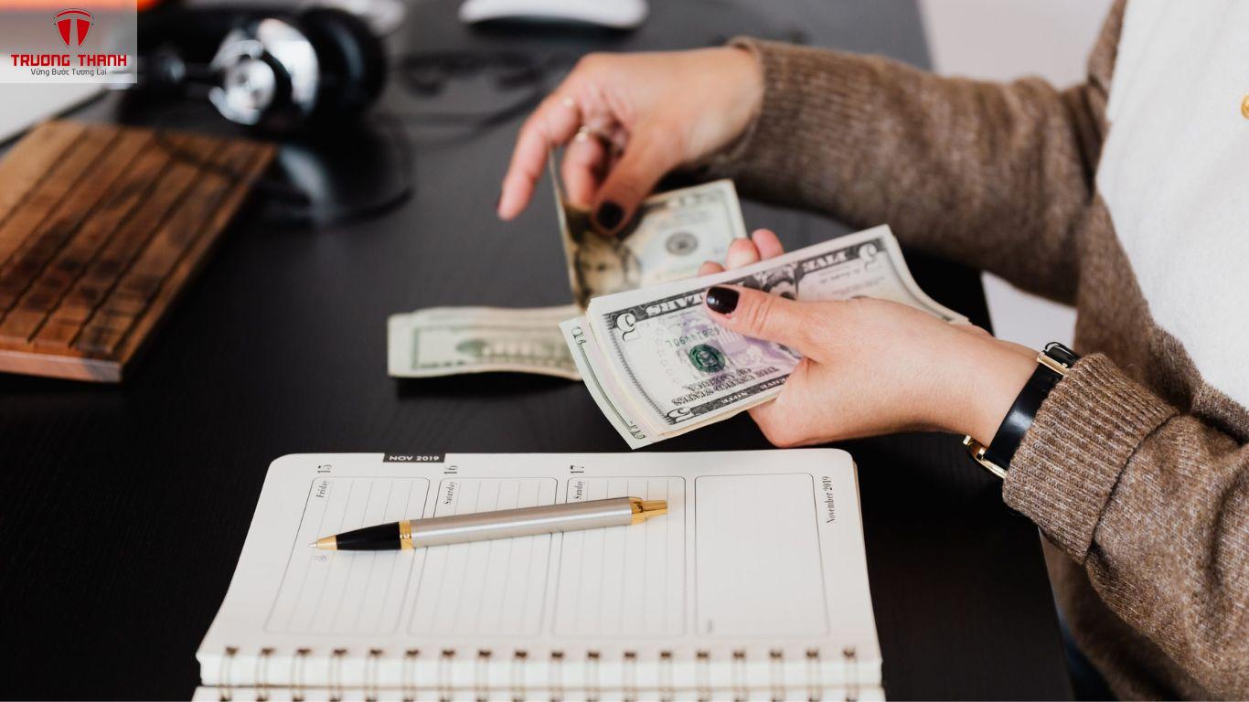 IFRS 15 Xử Lý Doanh Thu Hợp Đồng Trong Thực Tế