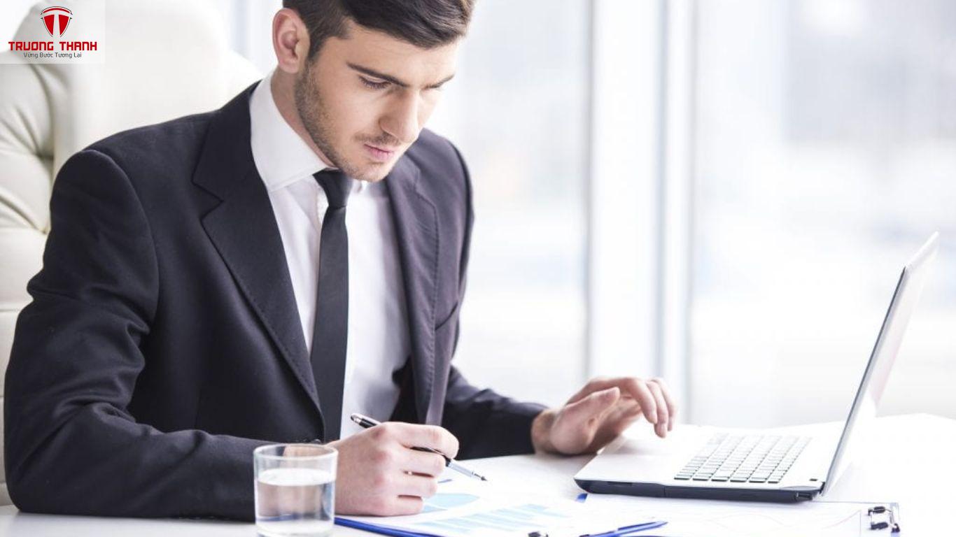 Kế Toán Mới Cách Tìm Việc Thực Tập Kế Toán Tại SME