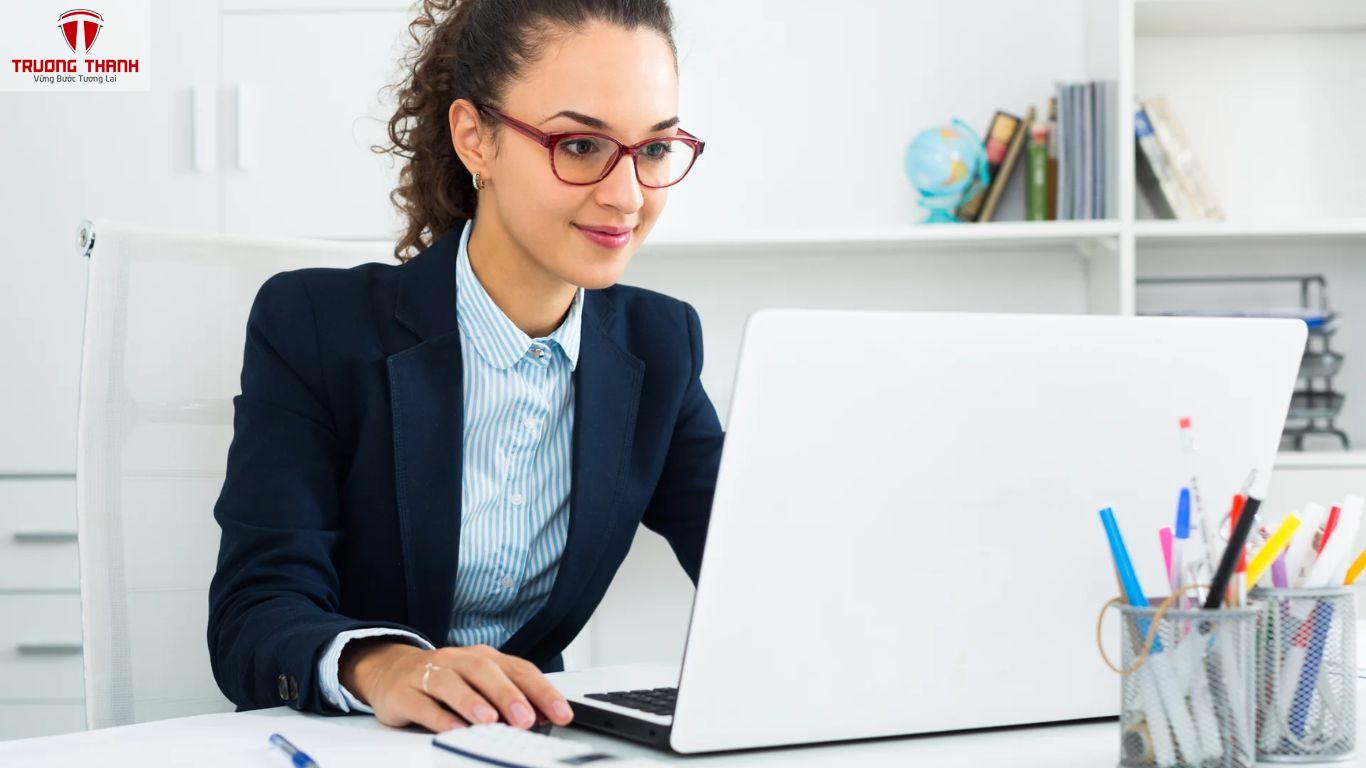 Kế Toán Mới Cách Tìm Việc Thực Tập Kế Toán Tại SME