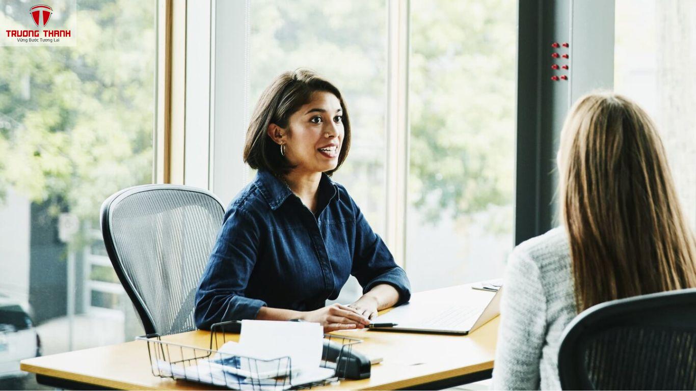 Kế Toán Viên Mới Bắt Đầu Làm Việc Với Hóa Đơn Điện Tử Như Thế Nào