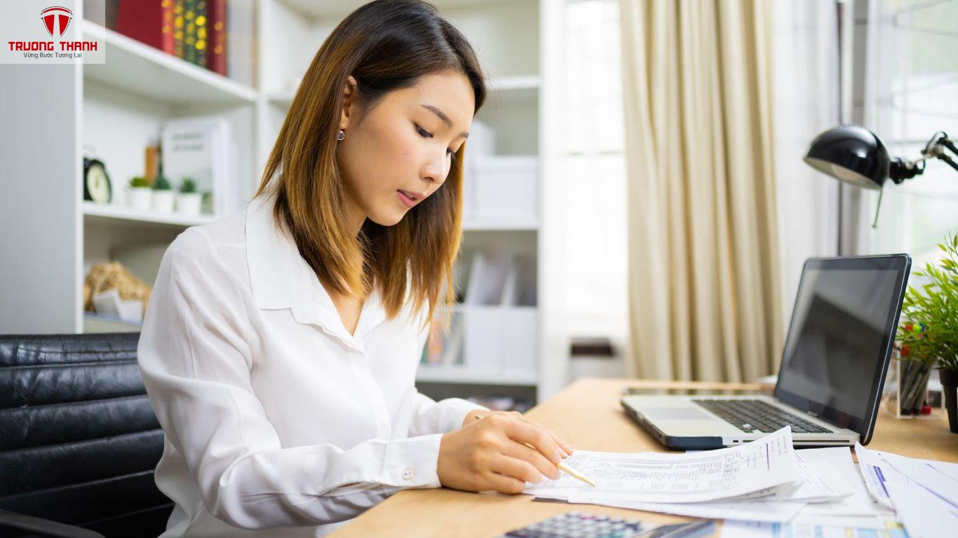 Tăng Hiệu Suất Kế Toán Với ERP Mẹo Hay Cho Người Mới Và Kỳ Cựu