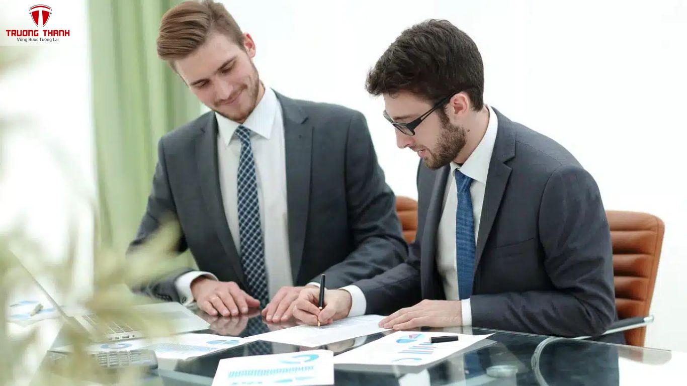Vì Sao Sinh Viên Kế Toán Thường Gặp Khó Khi Hiểu Nguyên Tắc Sổ Sách Kép