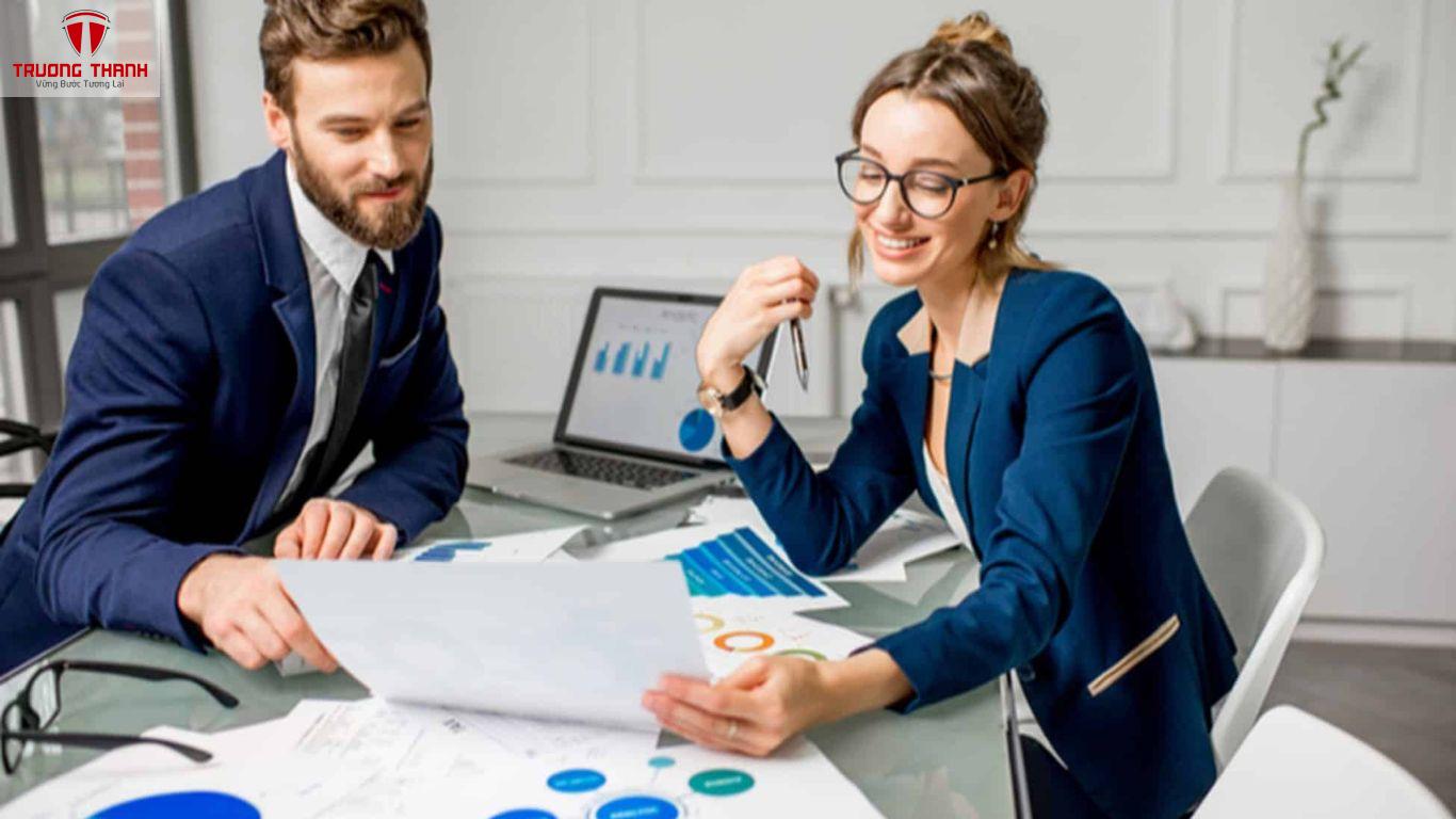 Cách Quyết Định Tài Chính Thông Minh Cho Doanh Nghiệp Giúp Phát Triển Bền Vững