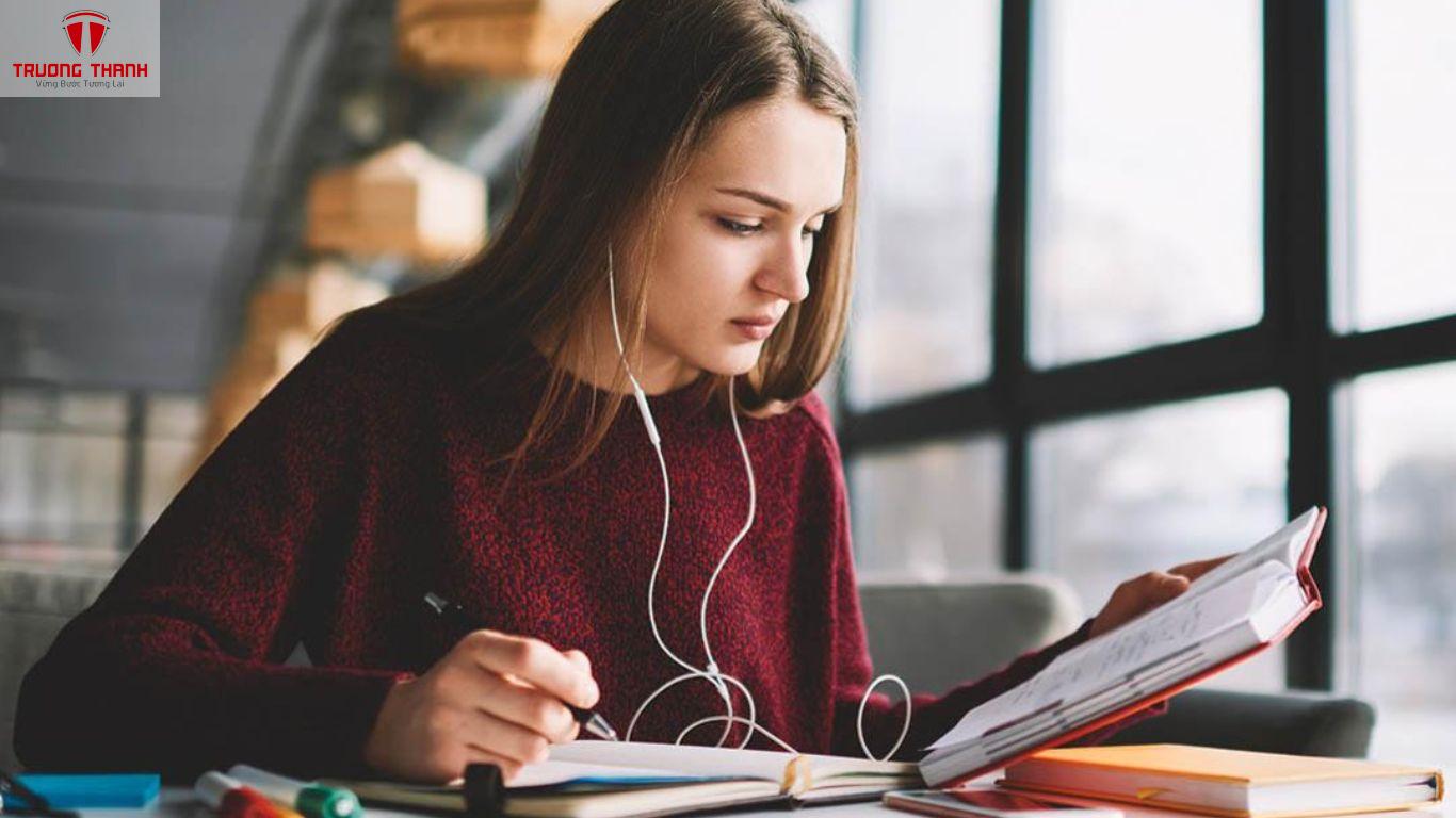 7 Cách Hiệu Quả Giúp Sinh Viên Thoát Khỏi Áp Lực Kỳ Thi Hiệu Quả