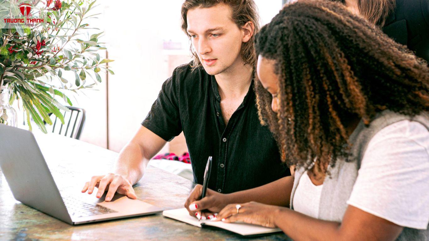 Bí Quyết Sử Dụng Email Để Tìm Cơ Hội Thực Tập Kế Toán