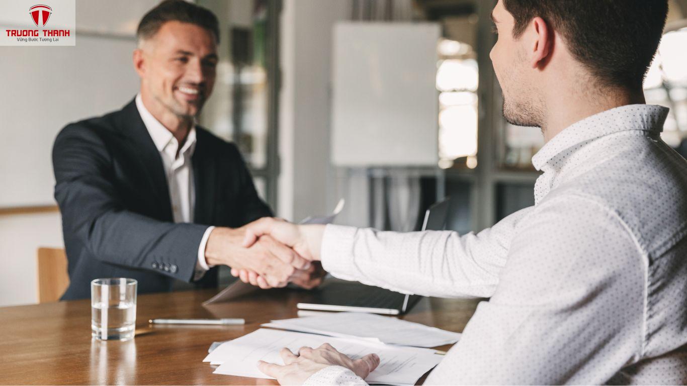 Chiến Lược Nghiên Cứu Công Ty Trước Phỏng Vấn Kế Toán