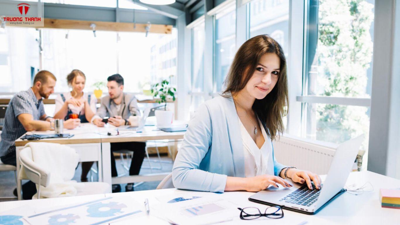 Làm Thế Nào Để Nhà Tuyển Dụng Phản Hồi Email Sớm Nhất