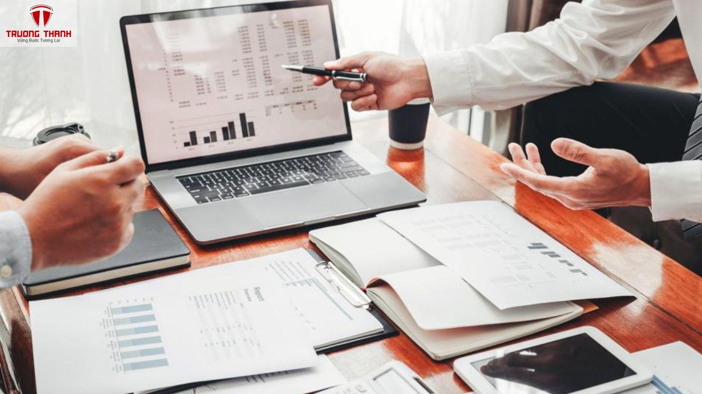 Bạn vừa mở công ty? Đừng để mất tiền vì quên làm 4 thủ tục quan trọng này!