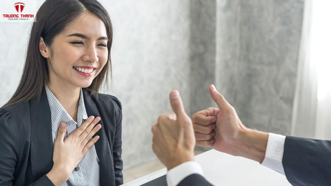 Cách Nào Để Sinh Viên Nhận Phản Hồi Tích Cực Từ Sếp Trong Thực Tập