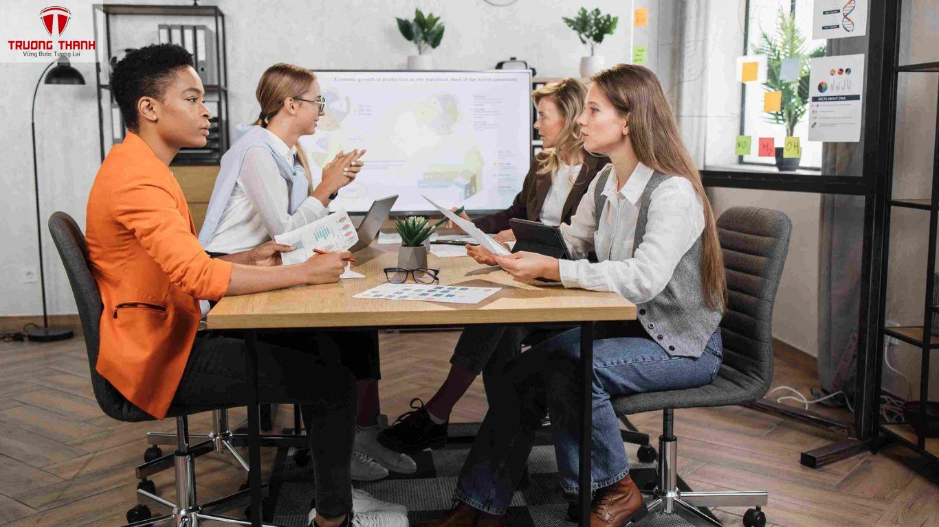 Bạn vừa mở công ty? Đừng để mất tiền vì quên làm 4 thủ tục quan trọng này!