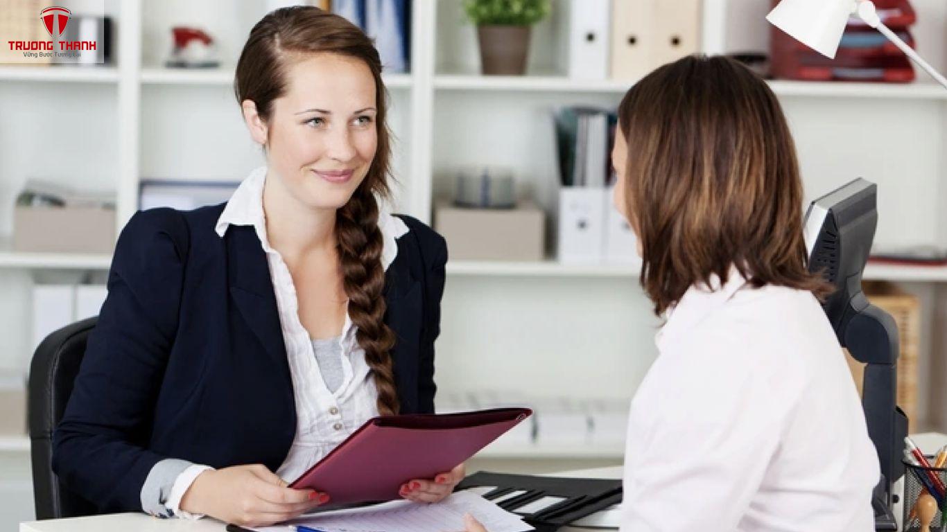 Top 6 Kỹ Năng Giao Tiếp Với Sếp Dành Cho Sinh Viên Đi Thực Tập