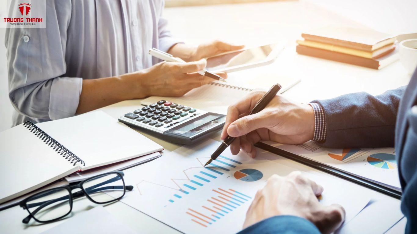 Chi Tiền Mặt Mua Hàng Không Có Hóa Đơn Có Nên Hay Không