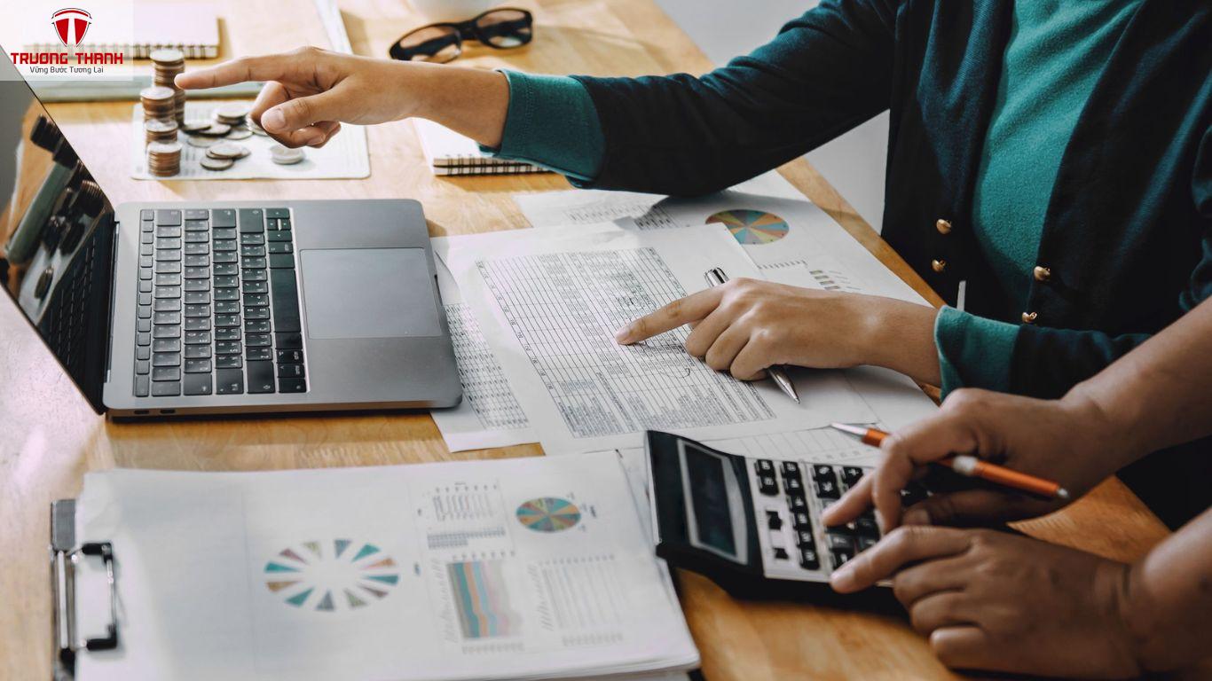 Chi Tiền Mặt Mua Hàng Không Có Hóa Đơn Có Gây Khó Khăn Khi Quyết Toán Thuế Không