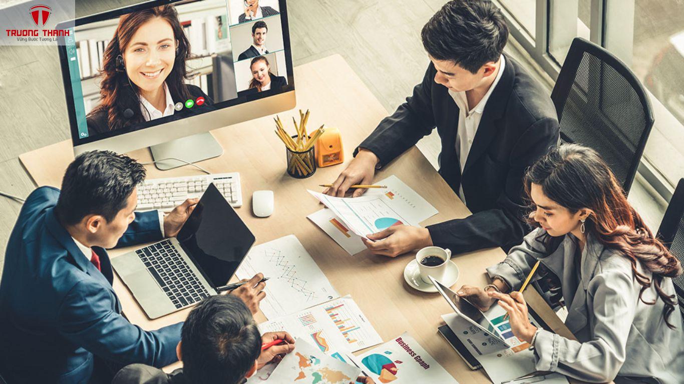 Nên chọn hộ kinh doanh hay công ty TNHH khi mới khởi nghiệp? Giải đáp chi tiết
