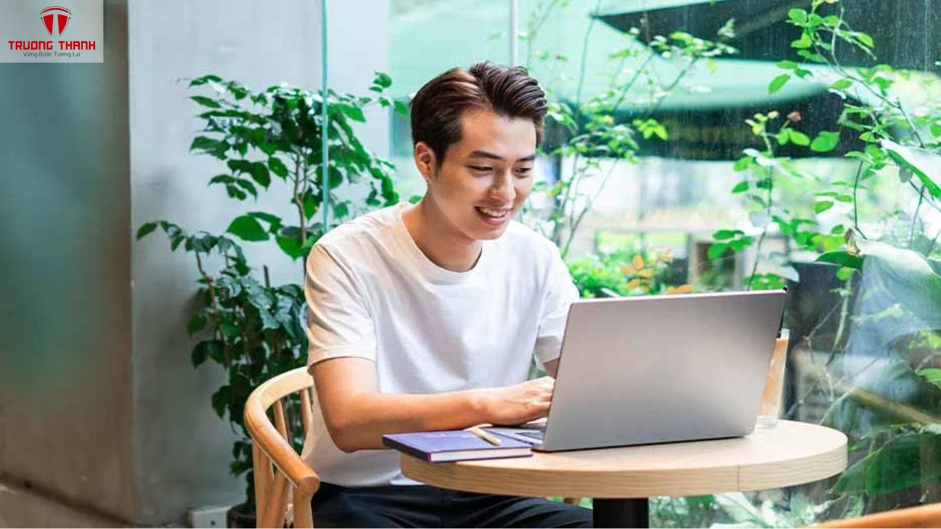 Hóa Đơn Ghi Thiếu Thông Tin Có Bị Xem Là Không Hợp Lệ Không