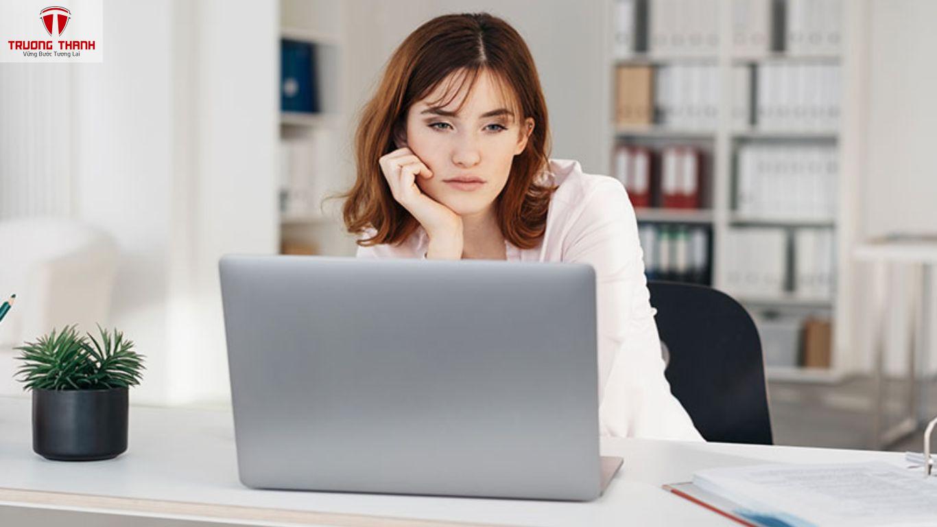Làm Sao Gắn Mã Vận Đơn Và Chi Phí Vận Chuyển Vào Hóa Đơn Để Tối Ưu Kê Khai