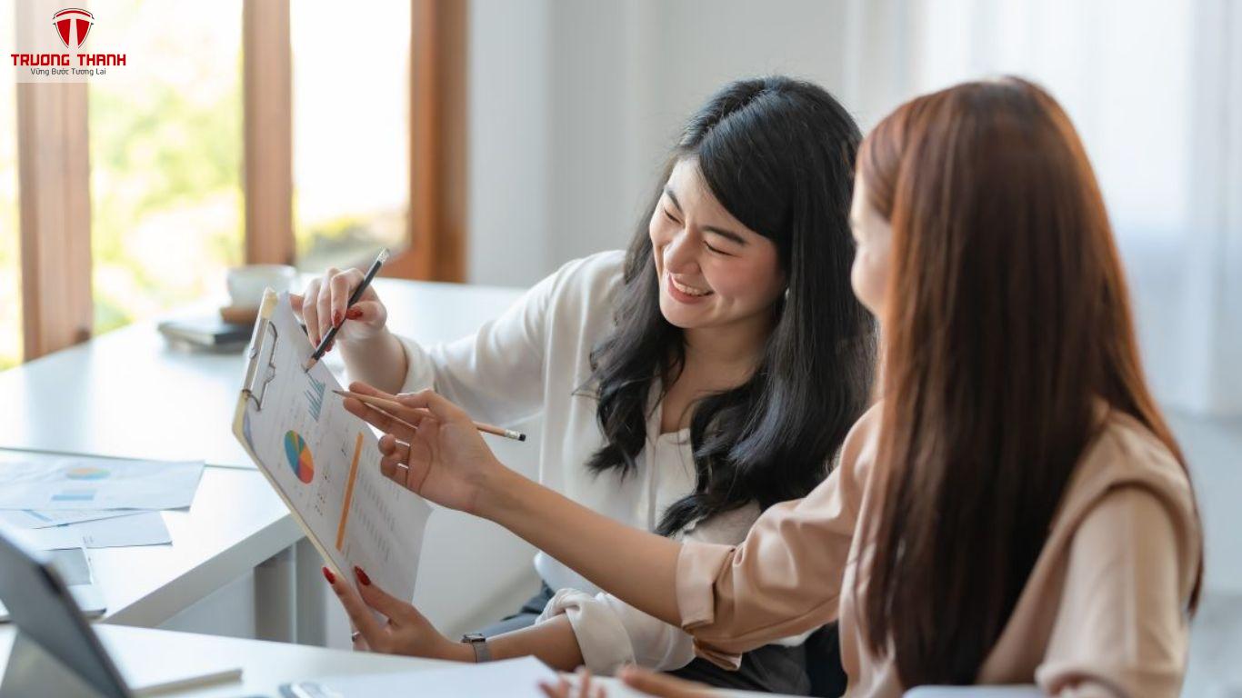 Rủi Ro Khi Kế Toán Không Đối Chiếu Sổ Quỹ Hàng Ngày Là Gì ? Cách Khắc Phục