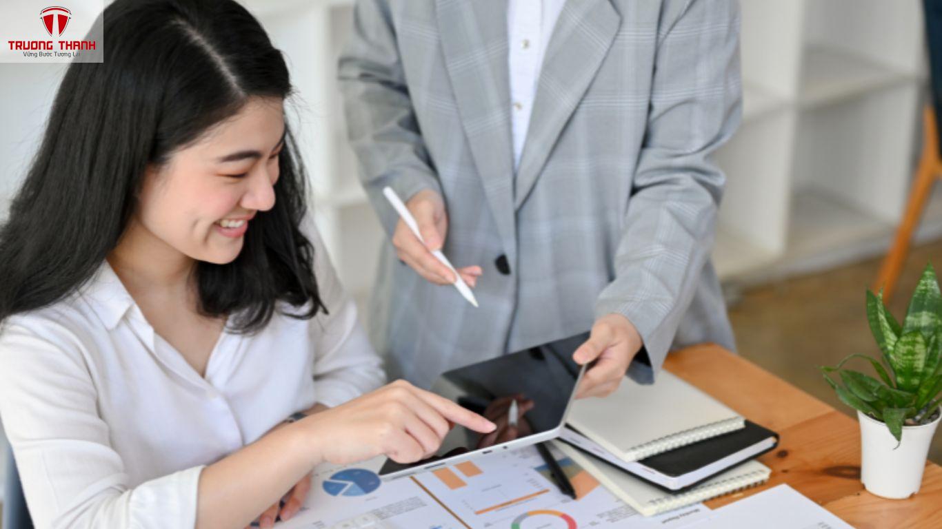 Rủi Ro Khi Kế Toán Không Đối Chiếu Sổ Quỹ Hàng Ngày Là Gì ? Cách Khắc Phục