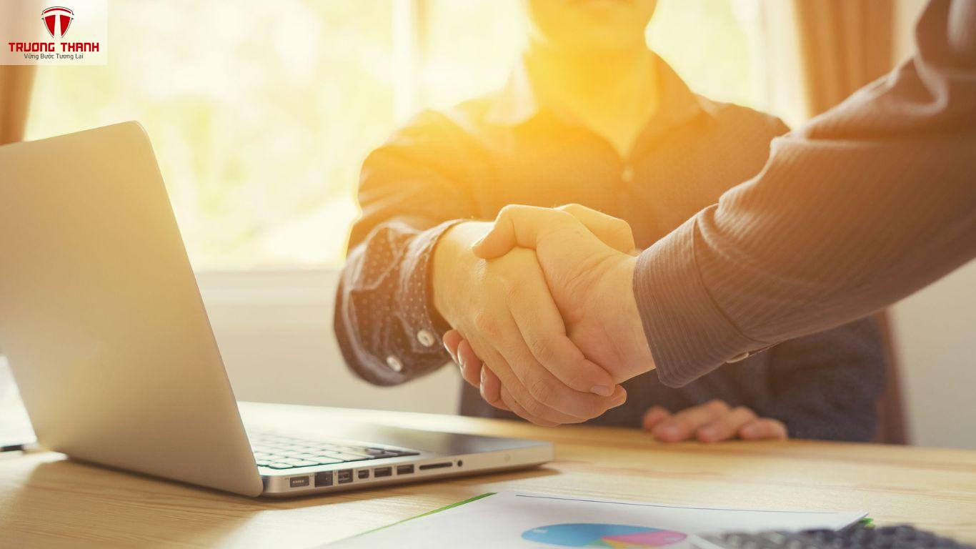 Rủi Ro Lệch Thời Điểm Xuất Hóa Đơn Khi Giao Dịch Online