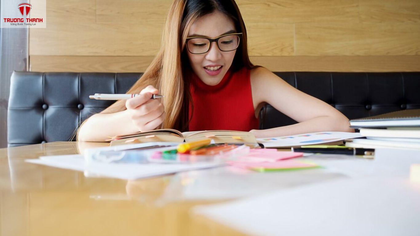 7 Dấu Hiệu Cảnh Báo Nội Bộ Lục Đục Kế Toán Có Thể Nhìn Thấy Sớm Hơn Ai Hết