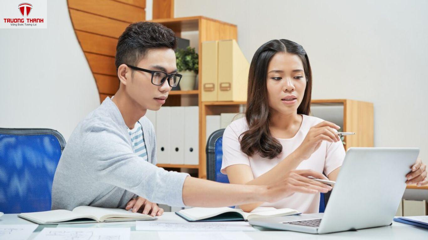Bài Học Đắt Giá Nhất Sau Khi Khởi Nghiệp Thất Bại Là Gì
