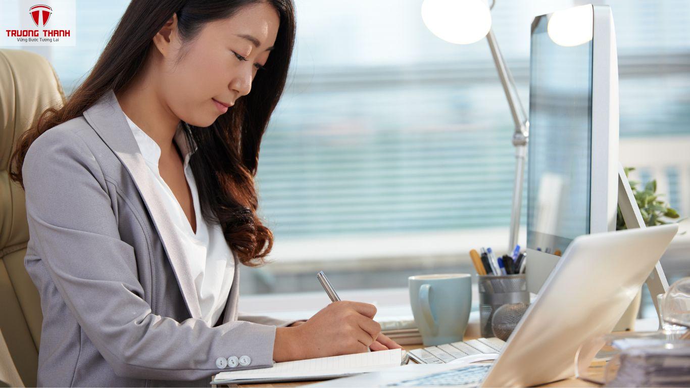 Khi Người Quen Không Tin Vào Kế Hoạch Có Nên Chia Sẻ Thêm Không?