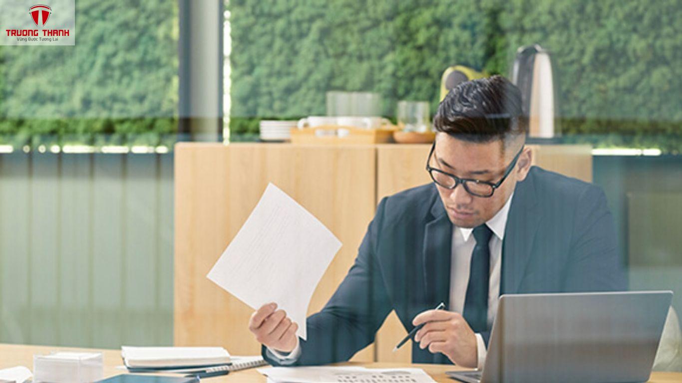 Khởi Nghiệp Khi Đang Làm Thuê Nên Mạo Hiểm Hay Đi Từng Bước