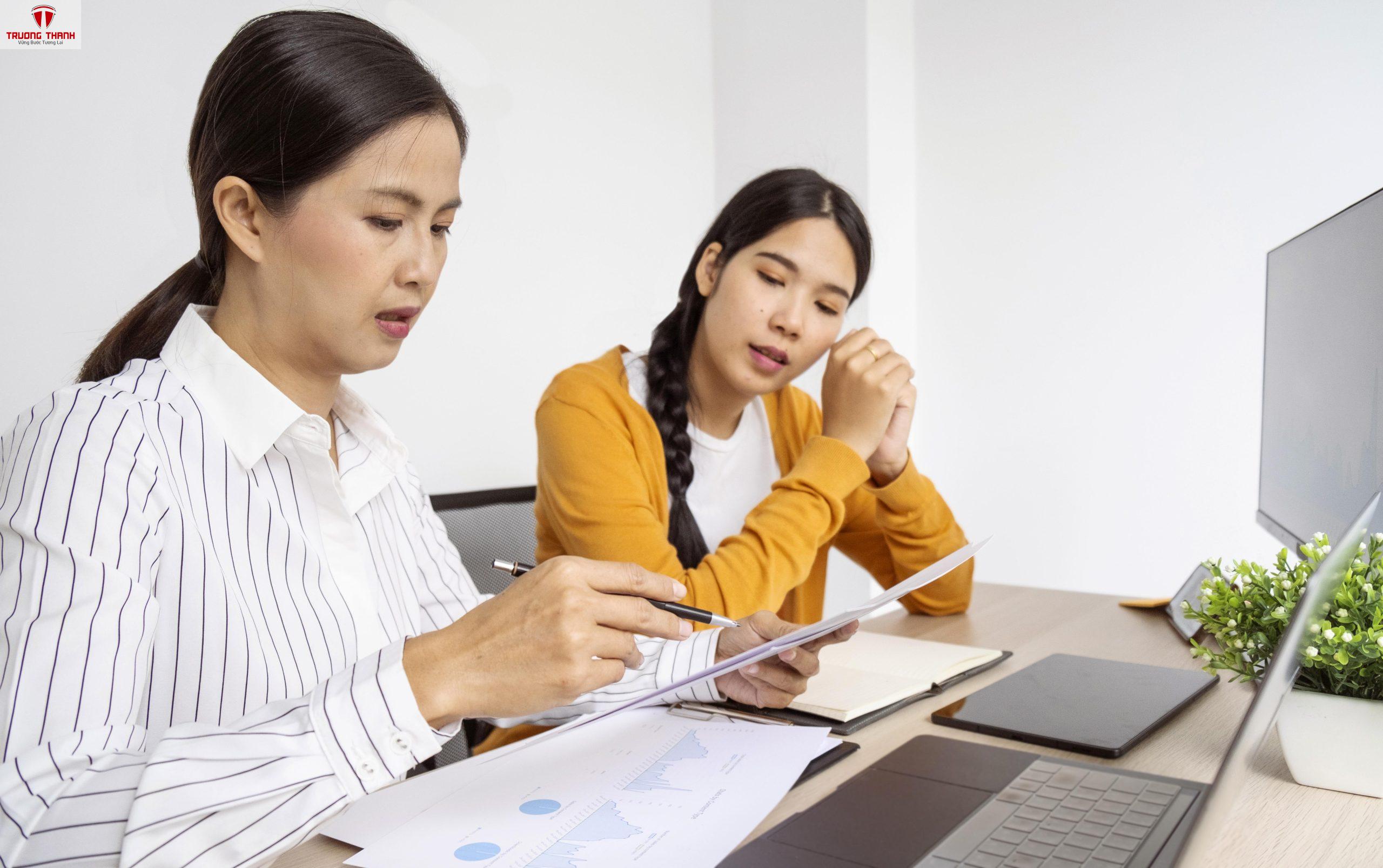 Khởi Nghiệp Khi Đang Ở Vị Trí Quản Lý Cơ Hội Hay Rủi Ro