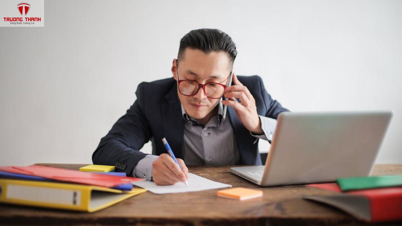 Làm Gì Khi Người Xung Quanh Liên Tục Khuyên Nên Từ Bỏ