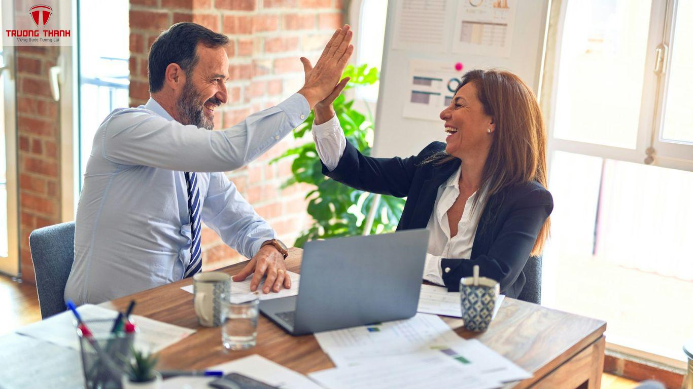 Vì Sao Nhiều Người 35 Tuổi Mới Bắt Đầu Lại Và Vẫn Thành Công