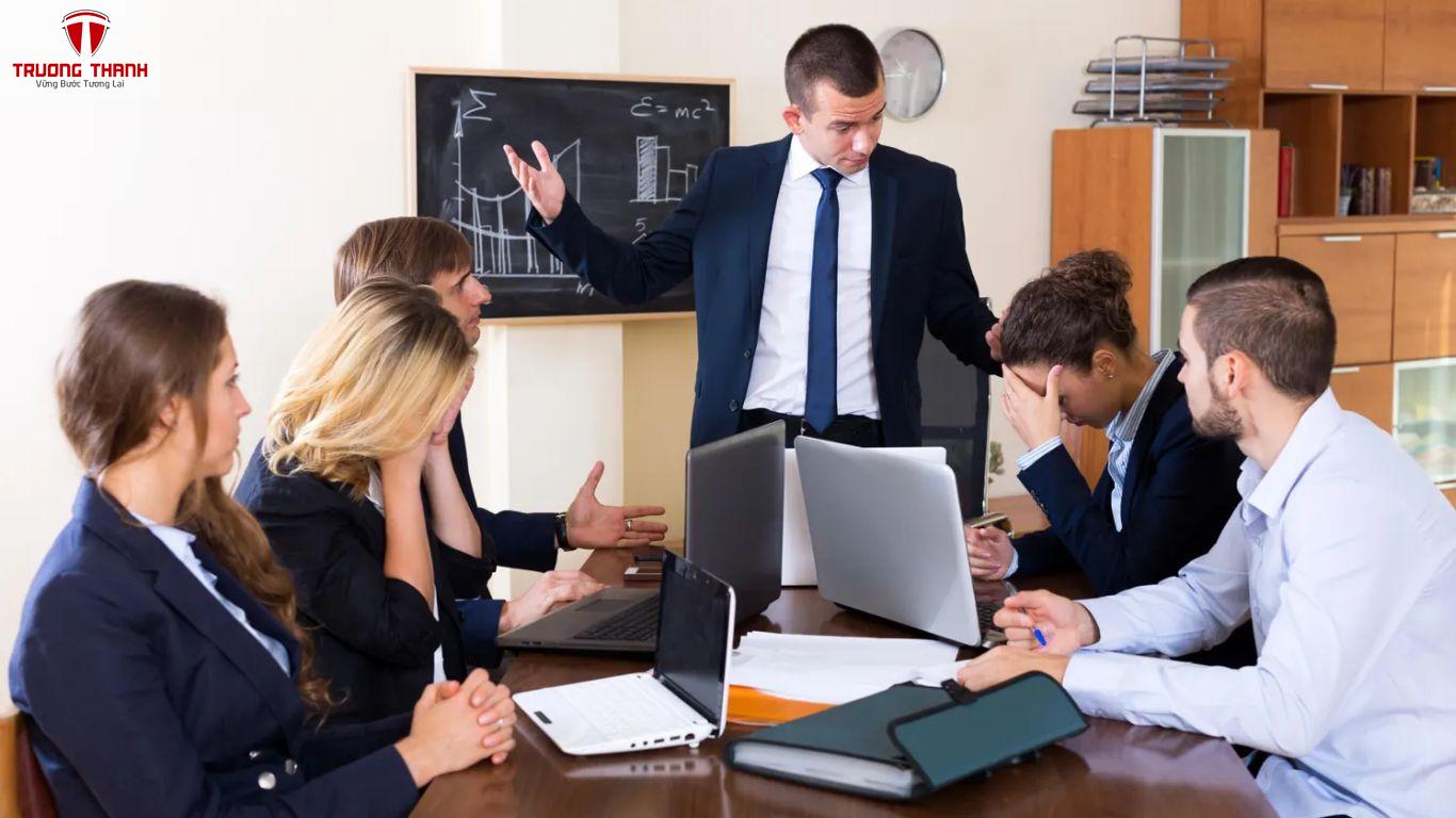 Vì Sao Nhiều Người 35 Tuổi Mới Bắt Đầu Lại Và Vẫn Thành Công