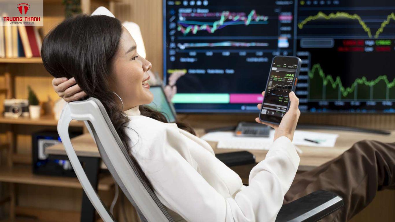 Governance Token Là Gì? Quyền Quản Trị Trong Tiền Điện Tử