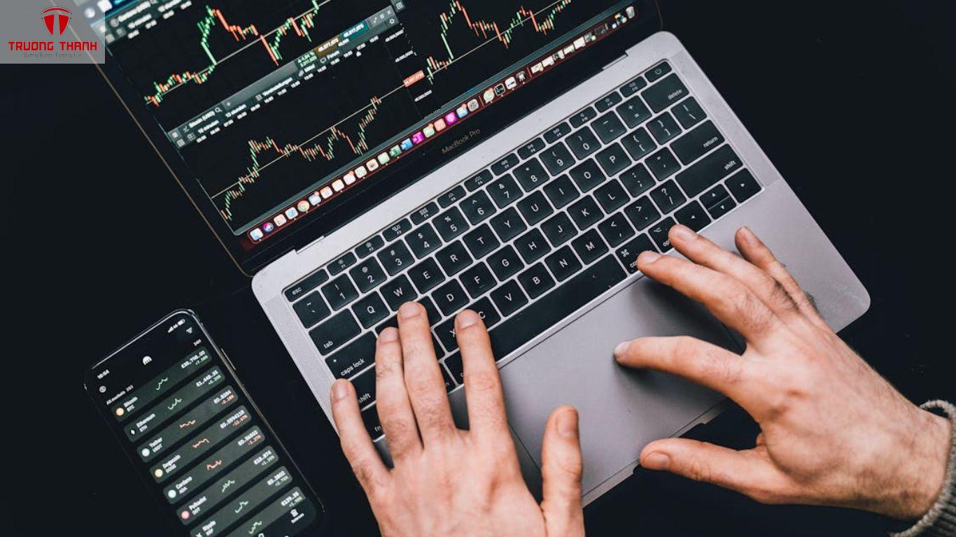 Sàn Giao Dịch Tập Trung (CEX) Là Gì? Ưu Nhược Điểm