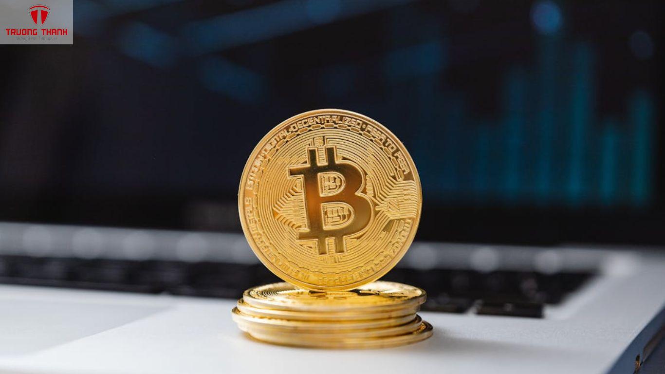 Smart Contract Được Kích Hoạt Tự Động Ra Sao