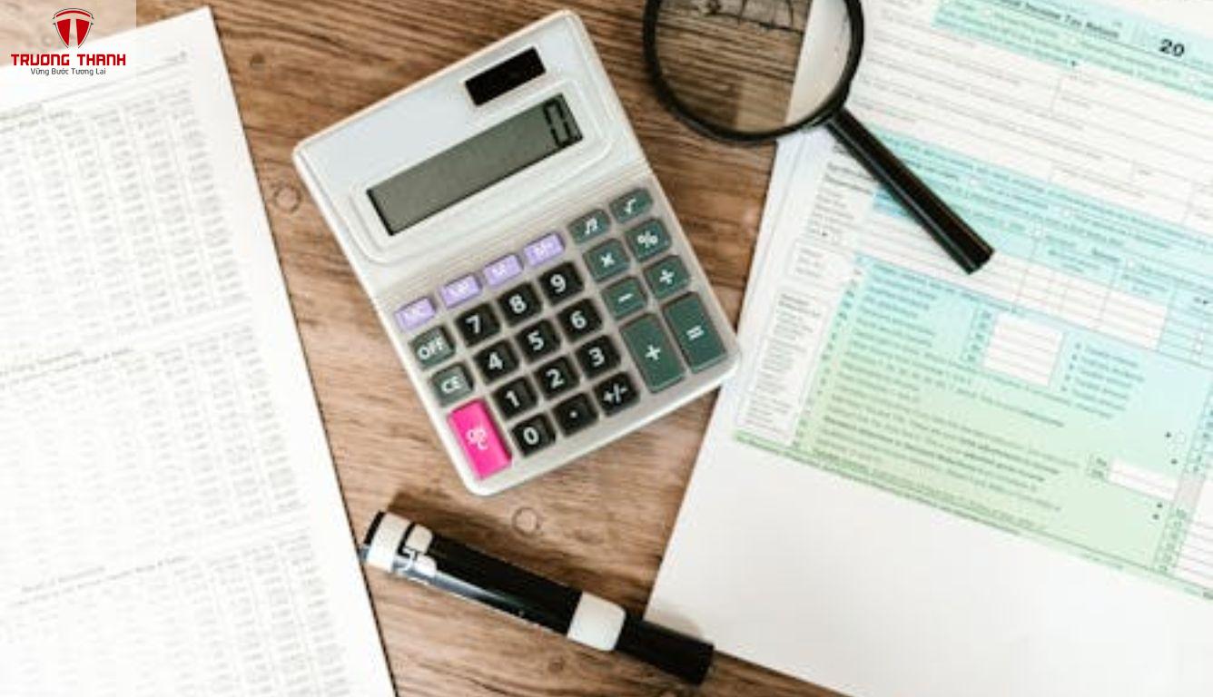 Hộ Kinh Doanh Dịch Vụ Cầm Đồ Đóng Thuế Như Thế Nào?