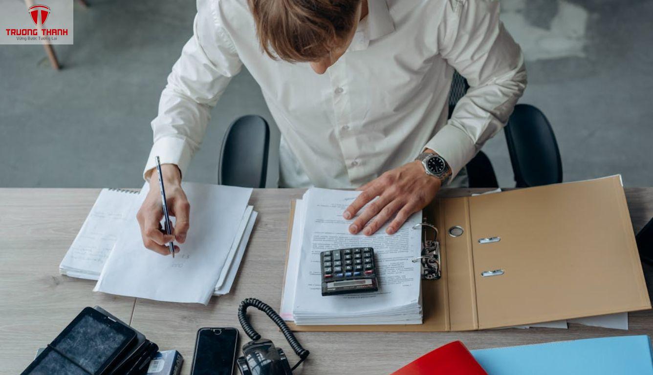 Sàn TMĐT nộp thuế thay có cần xuất hóa đơn không