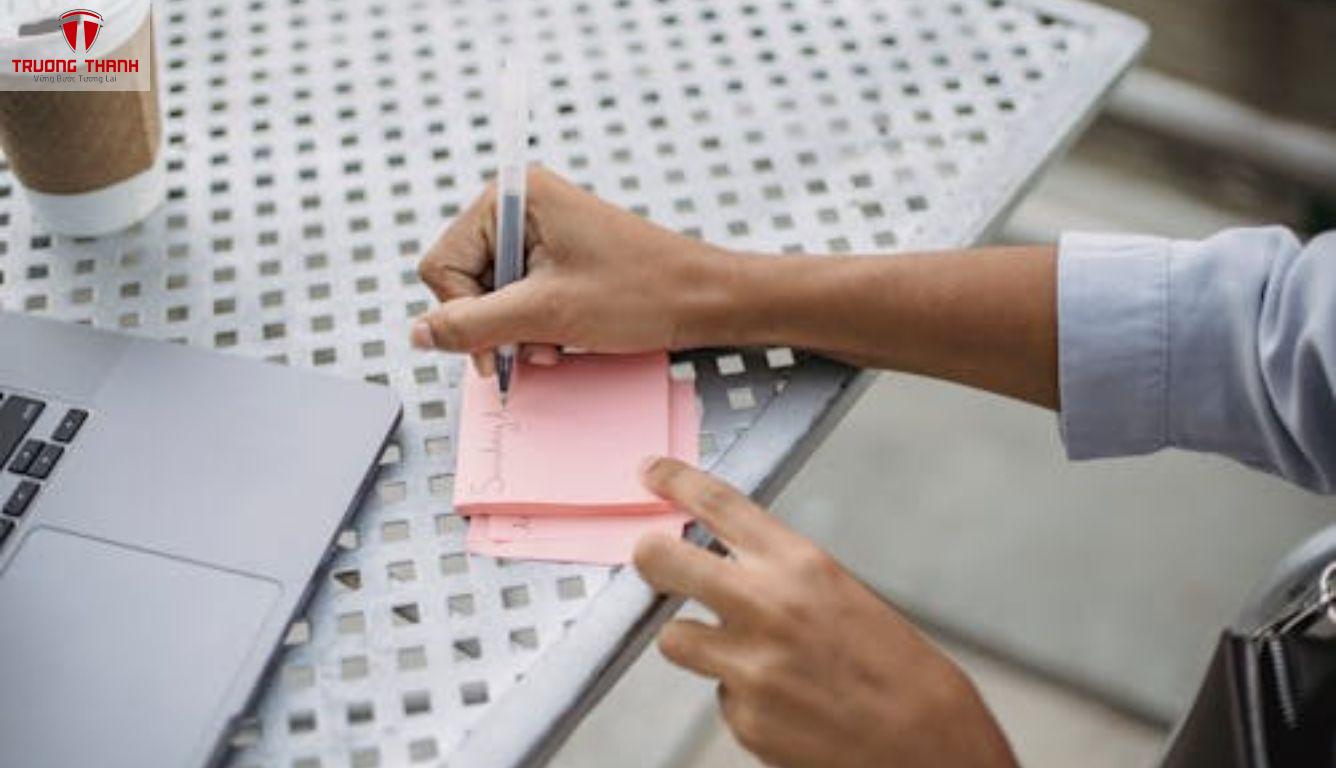 Thành Lập Hộ Kinh Doanh: Cần Lưu Ý Những Vấn Đề Sau