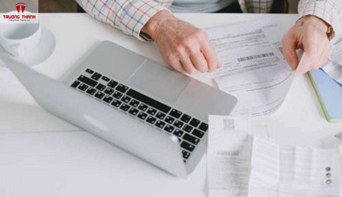 Làm Freelancer Có Nên Thành Lập Công Ty Hay Hộ Kinh Doanh Không