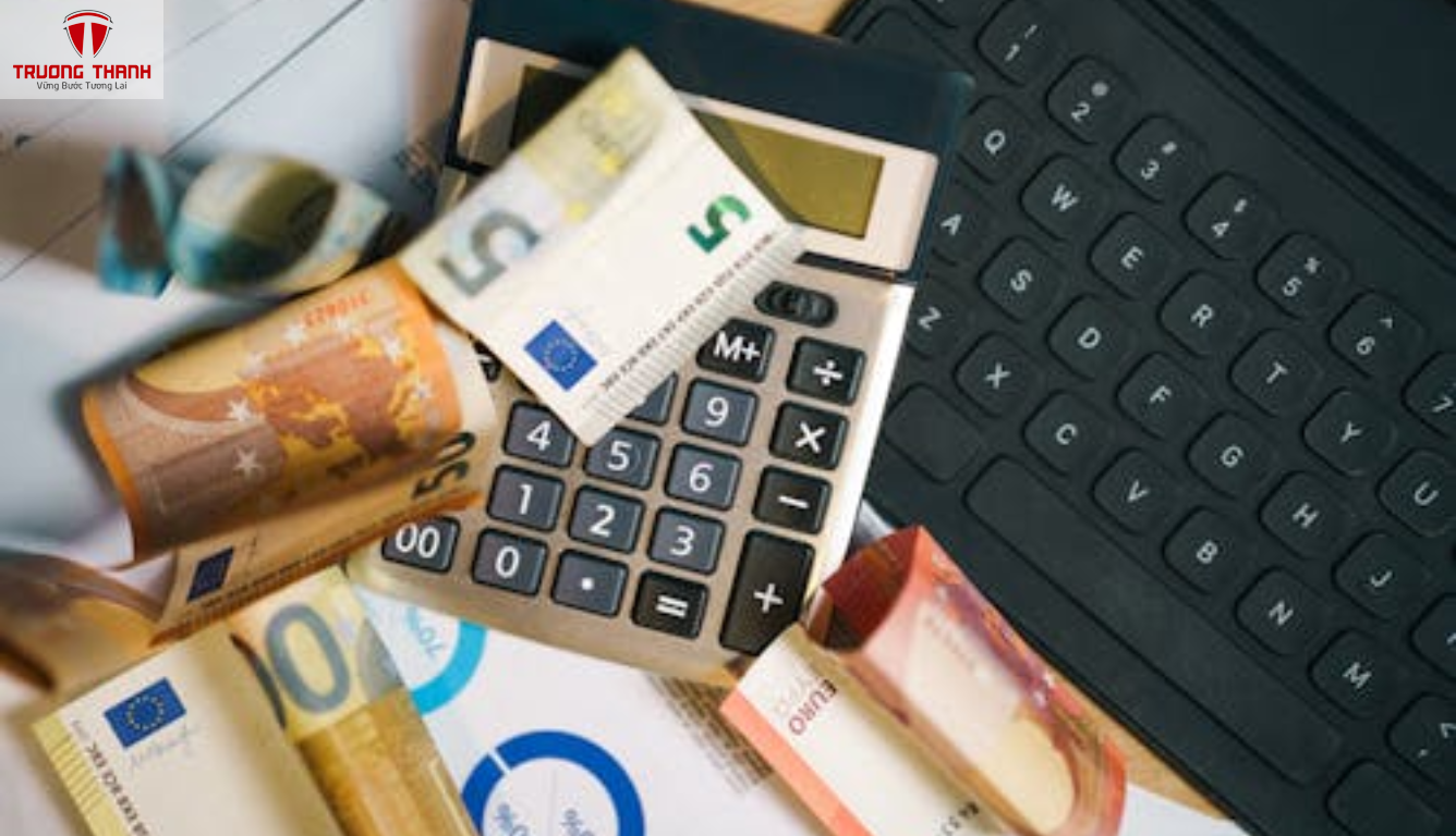 Có Nên Dùng Hóa Đơn Điện Tử Miễn Phí Không?