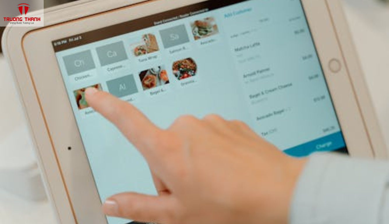 Có Nên Dùng Hóa Đơn Điện Tử Miễn Phí Không?
