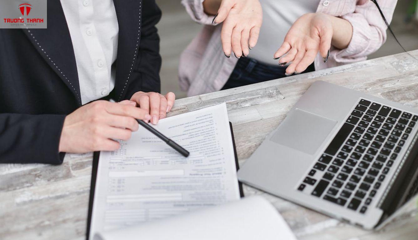Thuê Dịch Vụ Thành Lập Công Ty Có Tiết Kiệm Thời Gian Không?