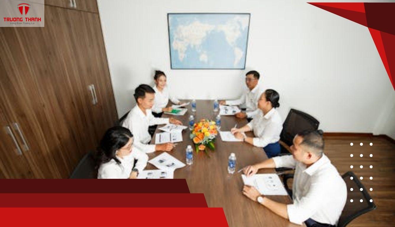 Vì Sao Nhiều Doanh Nghiệp Chọn Thuê Dịch Vụ Kế Toán Thay Vì Tuyển Nội Bộ?
