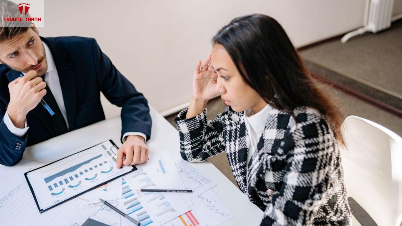 Doanh Nghiệp Nên Chuẩn Bị Gì Để Ứng Phó Với Khủng Hoảng?