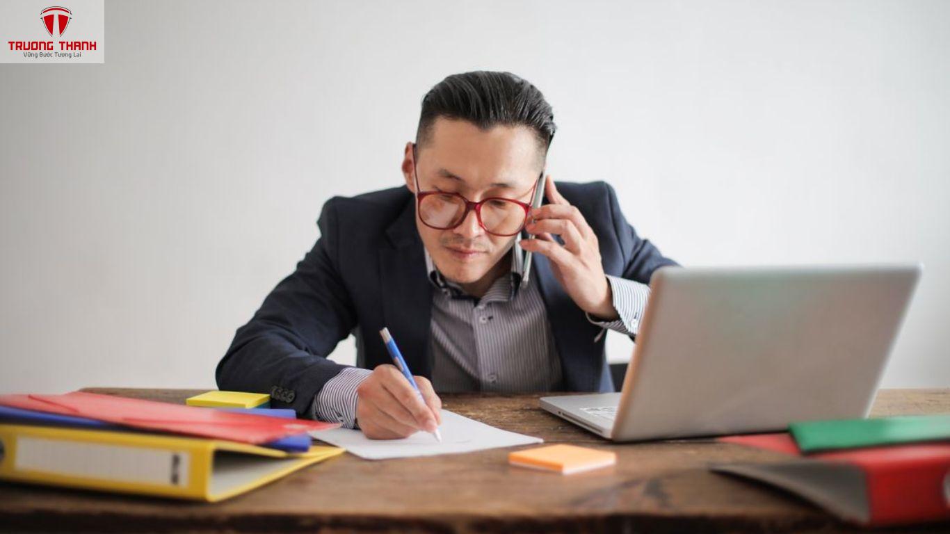 Những Công Việc Chủ Doanh Nghiệp Không Nên Tự Mình Giải Quyết